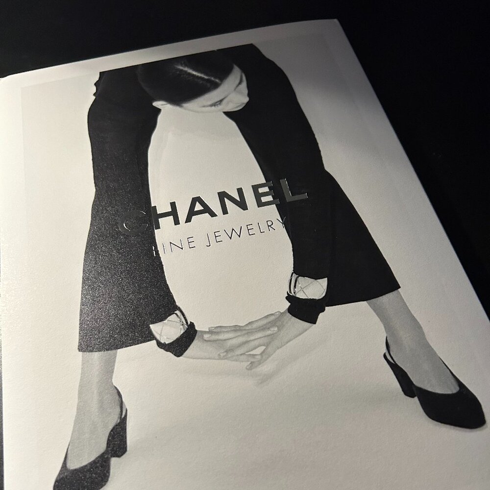 The Chanel Style Guide Magazine | Brand New | Decoration | Luxury | Fashion